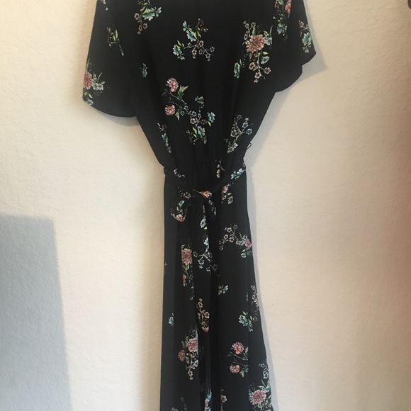 H&M floral dress - Picture 4 of 6